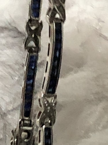 Amazing white gold square - white,
