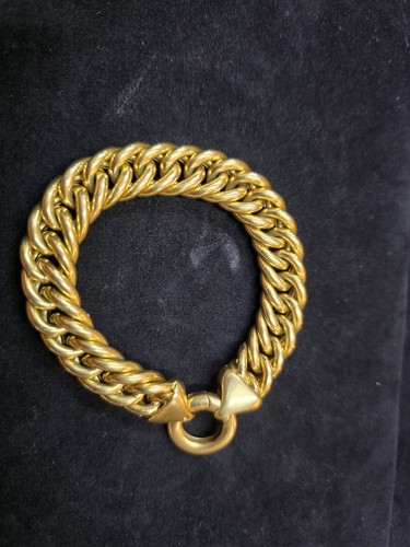 True beauty solid 18ct gold - true, beauty!