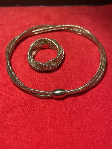 Solid 9ct gold - 9ct, mesh
