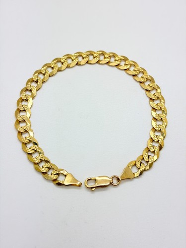 9ct yellow solid - gold, diamond