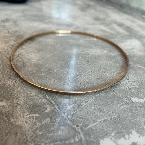 8ct gold bangle - 8ct,