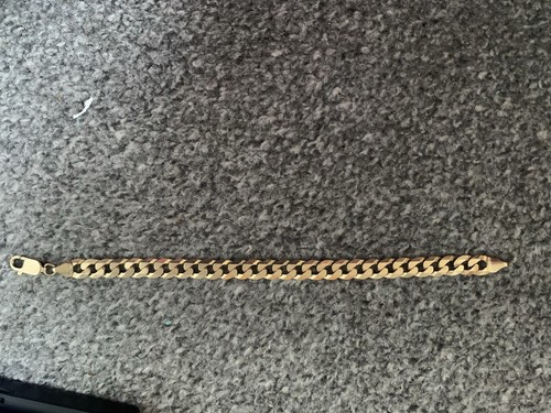 Solid 9ct gold - curb, bracelet