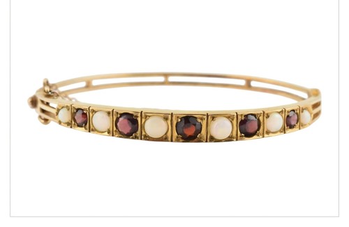 1970s garnet and opal bangle - 1970s,
