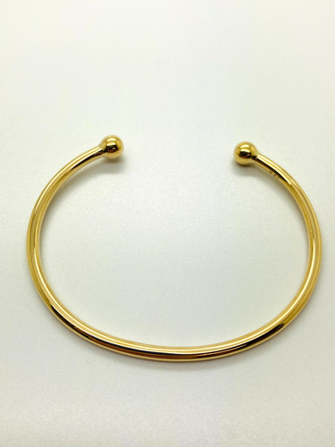 9ct yellow solid - gold, maiden