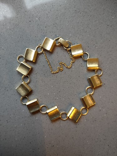 Vintage solid 14ct - solid, gold