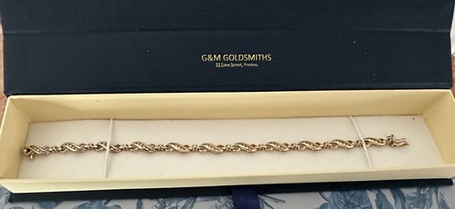 9ct gold diamond - gold,