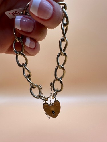 Pre owned 9ct yellow gold - yellow,