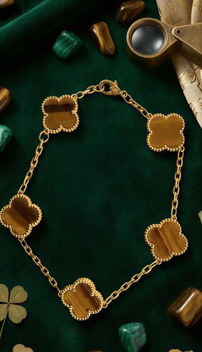 Solid 18ct gold - solid,