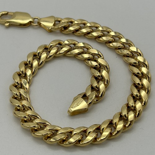 375 9ct solid gold - 9ct, 8mm