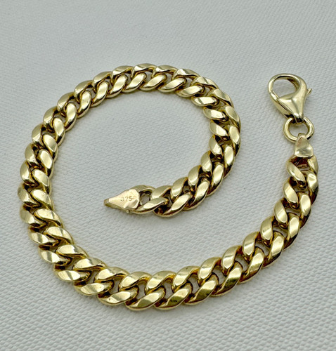 Solid 9ct yellow gold 7mm - solid,