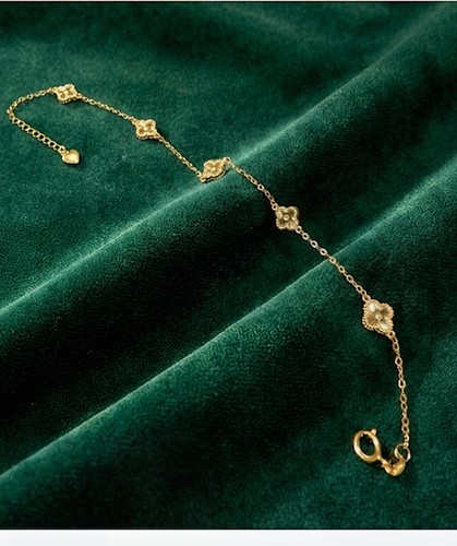 Solid 18ct gold charm bracelet - charm,