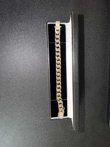 9ct solid yellow gold - 9ct, link